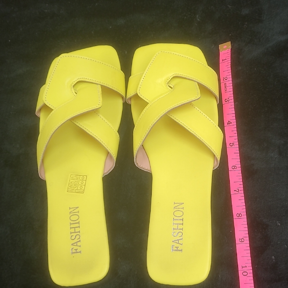 $5🧨  Fashion Brand Women's Lime Green EU 43 US 11/12 Sandals